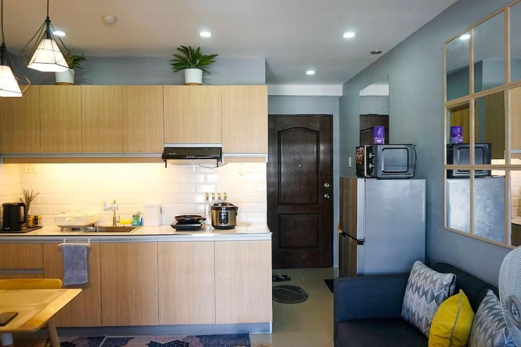 The Fika Room Near Mnl Airport - Scandi Studio Unit With Fast Wi-Fi & Netflix - Read Full Property Desc Before Booking مانيلا المظهر الخارجي الصورة