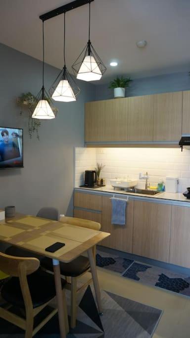 The Fika Room Near Mnl Airport - Scandi Studio Unit With Fast Wi-Fi & Netflix - Read Full Property Desc Before Booking مانيلا المظهر الخارجي الصورة