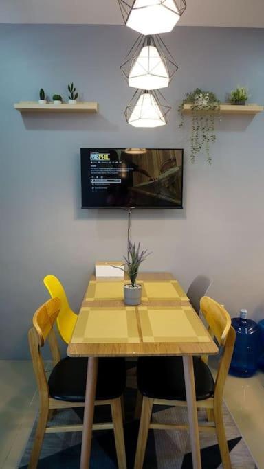 The Fika Room Near Mnl Airport - Scandi Studio Unit With Fast Wi-Fi & Netflix - Read Full Property Desc Before Booking مانيلا المظهر الخارجي الصورة